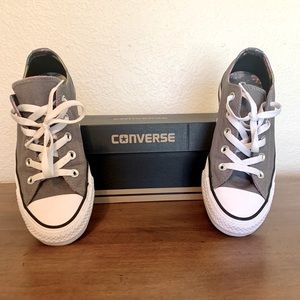 Women’s Converse Chuck Taylor All Stars Gray